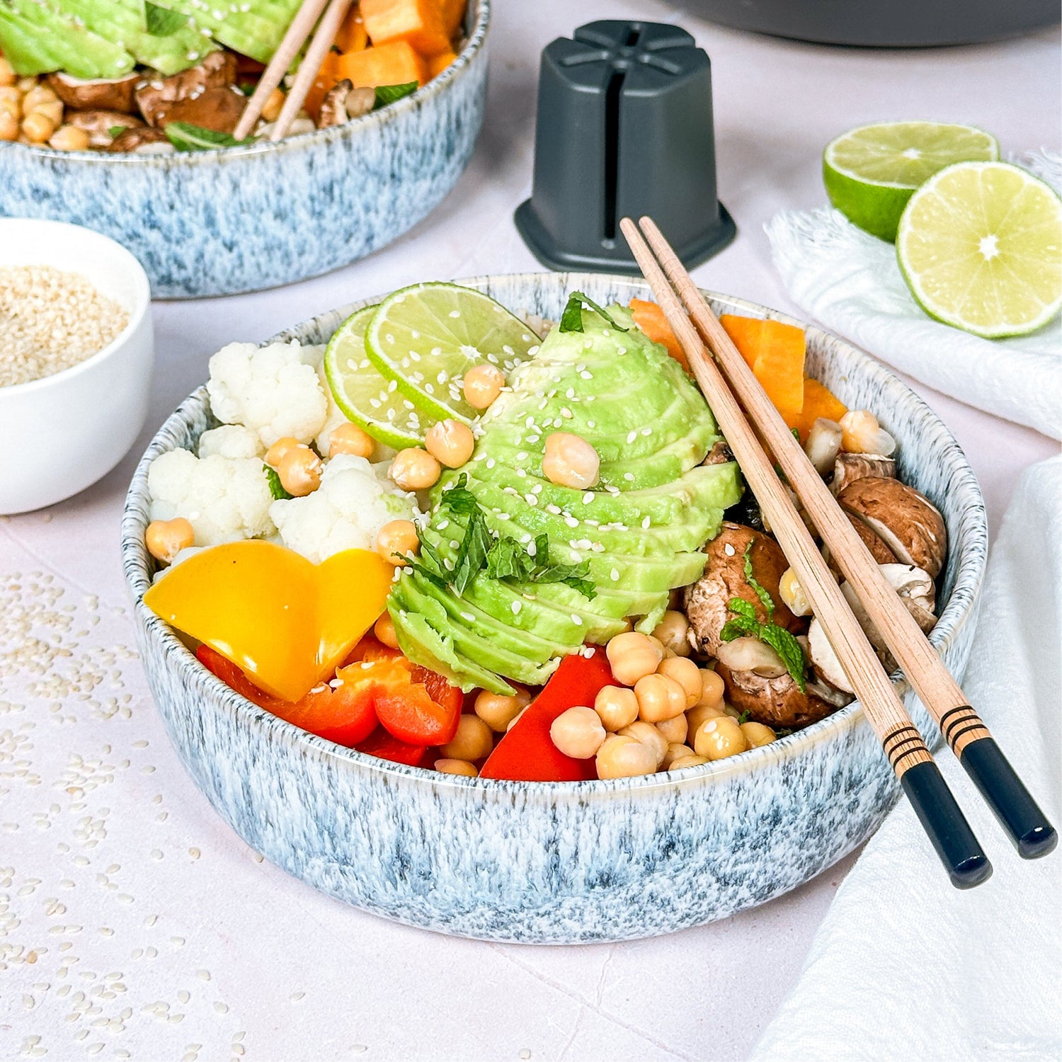 Buddha Bowl mit Linsen und frischem Gemüse aus dem Thermomix