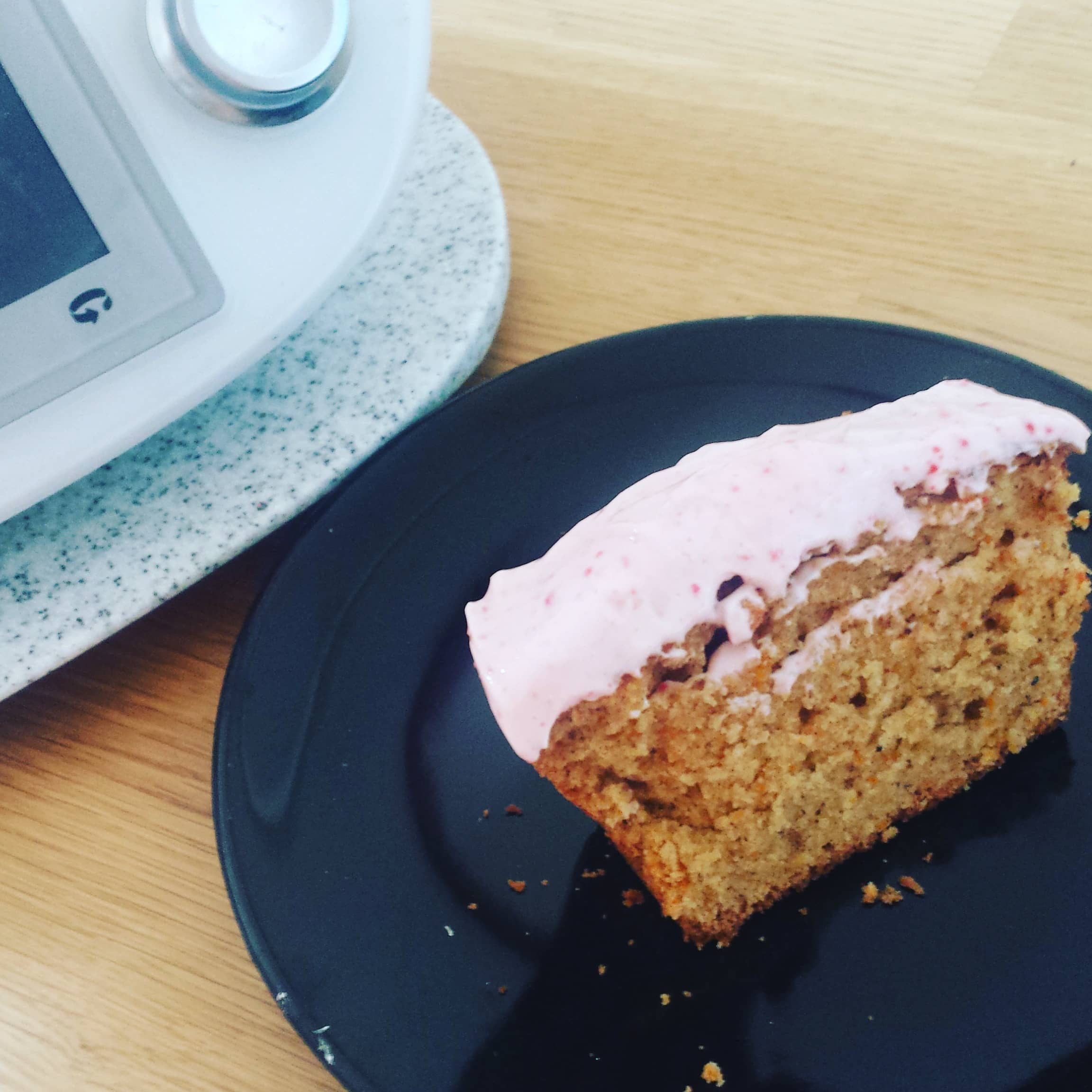 Karotten-, Rübli-, oder auch Möhrenkuchen - Wundermix GmbH