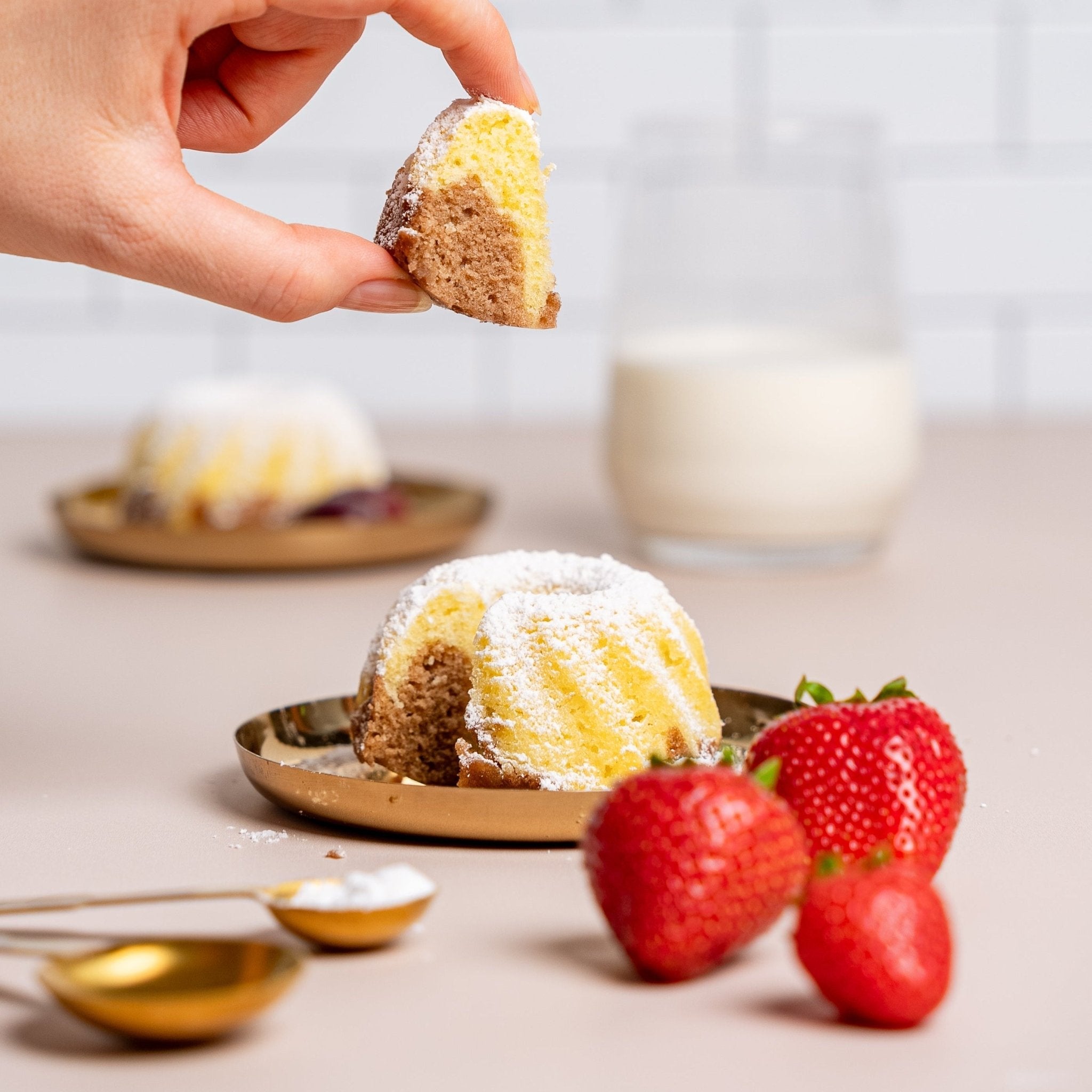 Unglaublich luftige Mini-Gugelhupfe mit dem Muffinizer - Wundermix GmbH