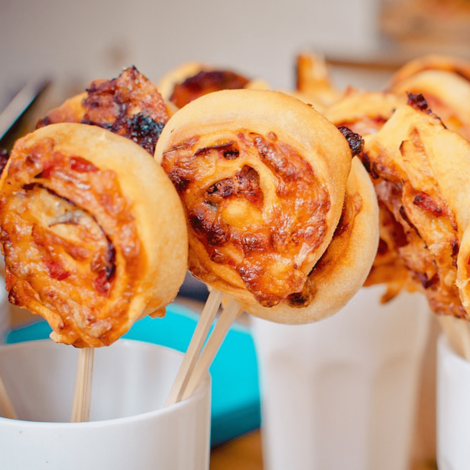 Für zwischendurch: Pizzaschnecken mit dem Thermomix - Wundermix GmbH