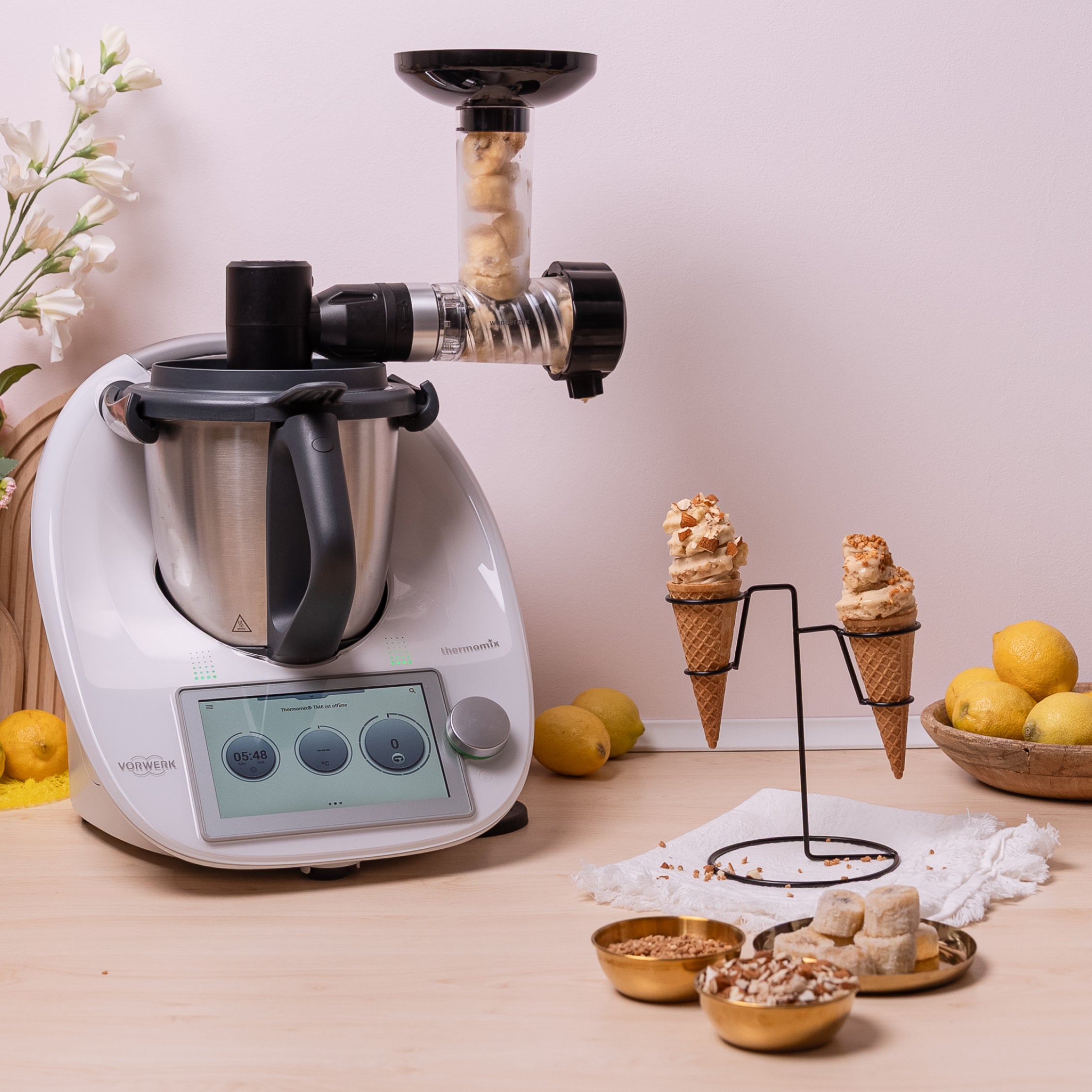 Soft ice cream attachment for WunderCentix®