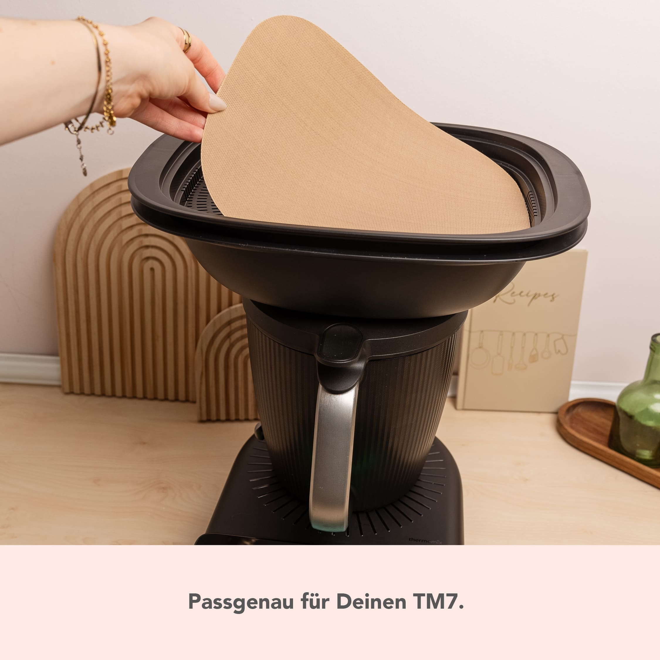 WunderGar Dauerbackfolie für TM7 Varoma perfekt zugeschnitten.