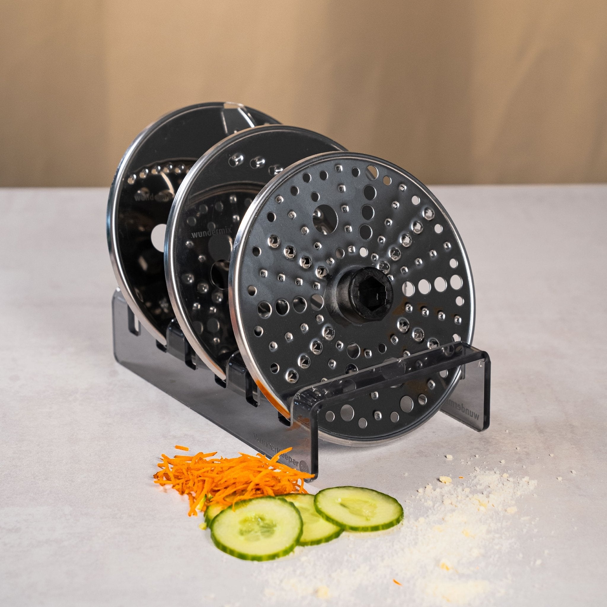 WunderSlicer® V2 + WunderJuicer® & WunderZoodler® Set für TM7 + GRATIS Parmesanscheibe & WunderKeeper Disc - Wundermix GmbH
