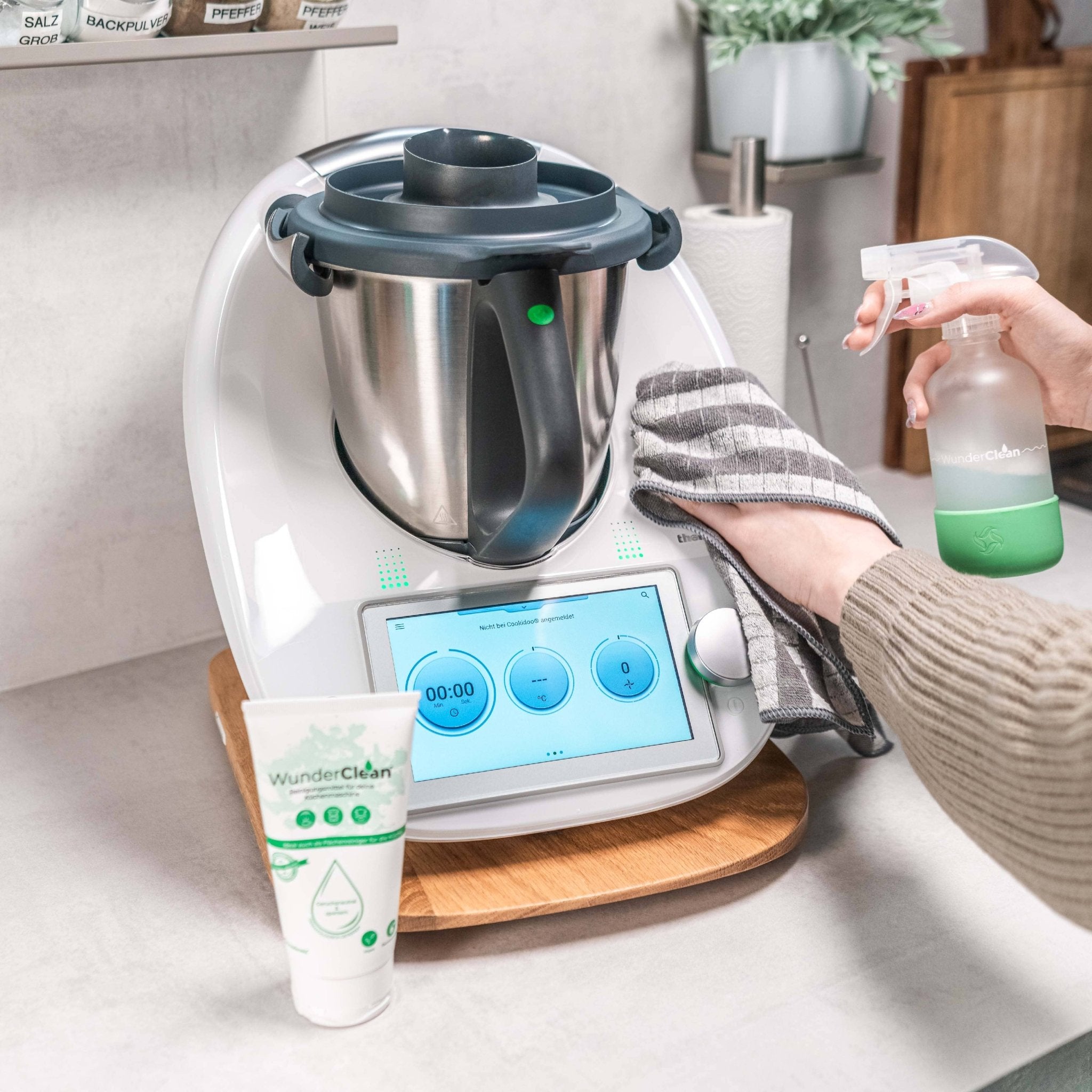 WunderClean Sprühflasche | 240 ml Glasflasche mit Silikon-Bruchschutz für WunderClean Reiniger - Wundermix GmbH