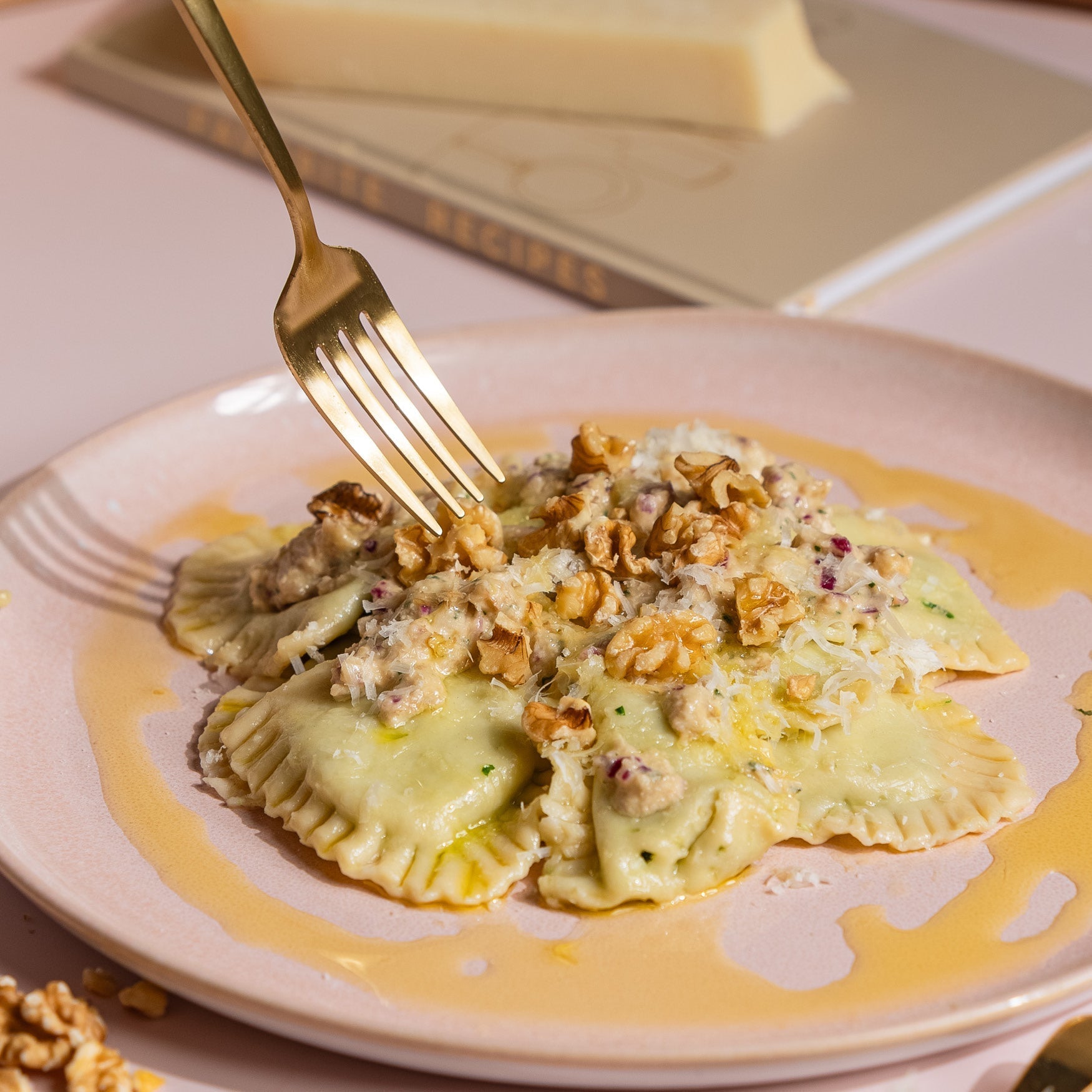 Ravioli mit Ricotta-Spinat-Füllung - Wundermix GmbH
