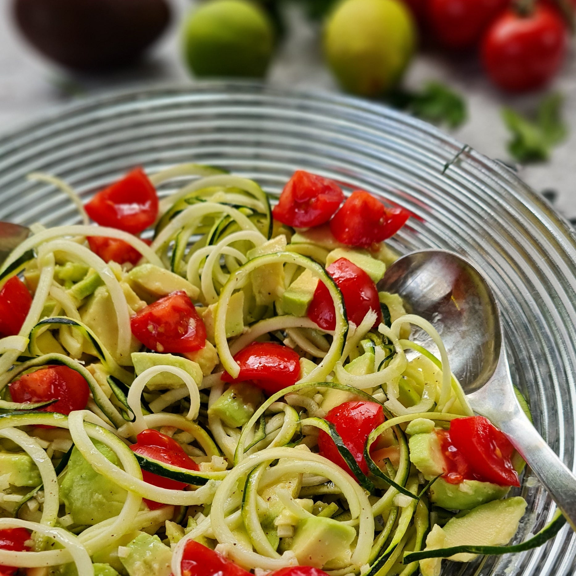 Sommerlicher Zoodle-Salat