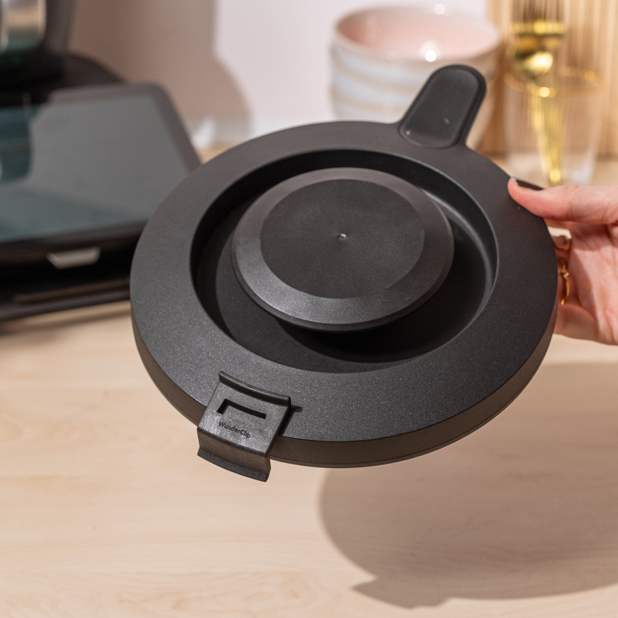 WunderClip® Deckelhalter für Thermomix TM7 - Wundermix GmbH