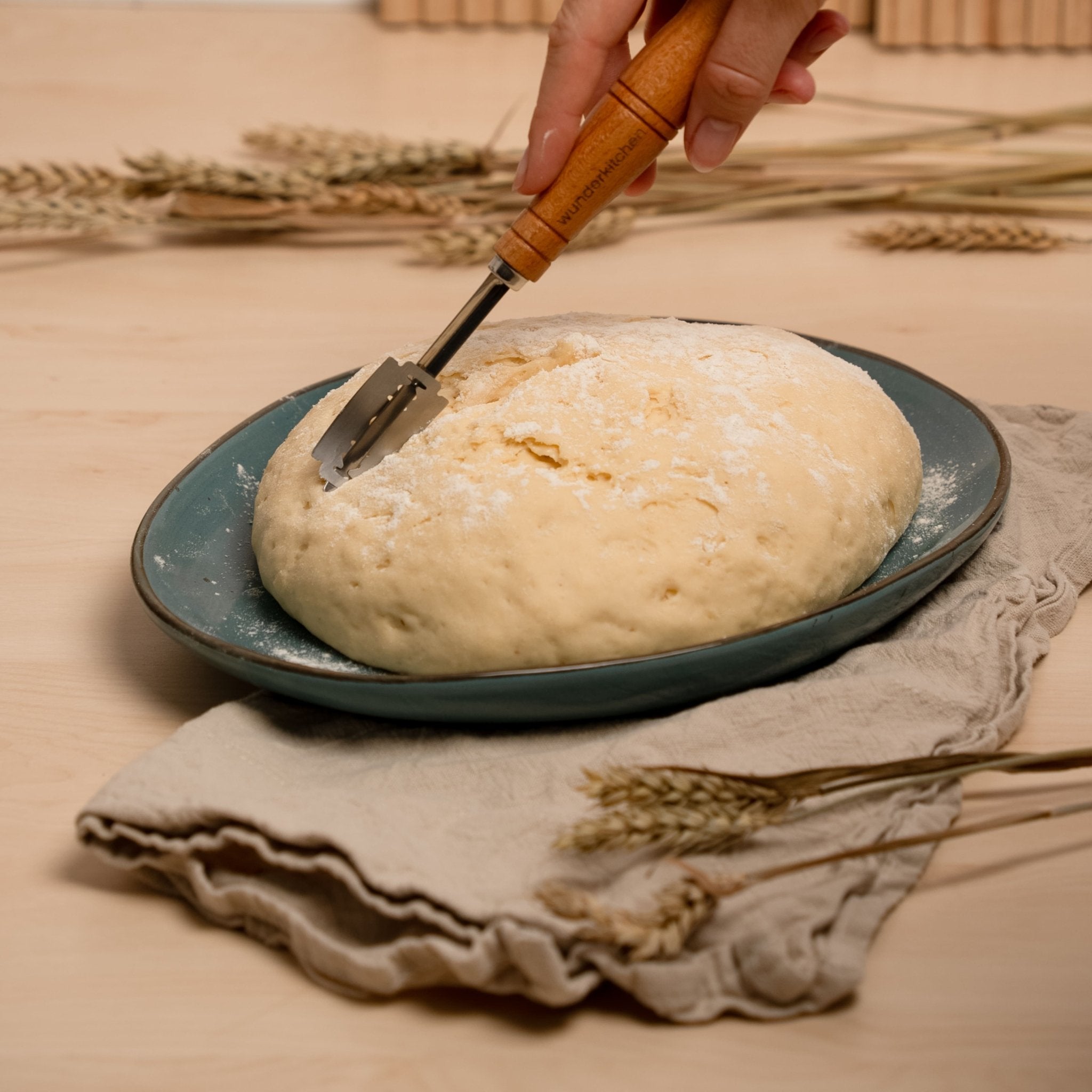 WunderStyler® Classic | Bäckermesser mit Holzgriff - Wundermix GmbH