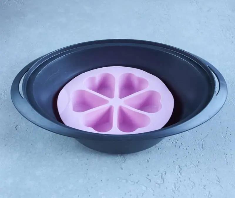 Silikon-Muffinform rosa Herzen - ideal für Varoma und Dampfgaraufsatz Monsieur Cuisine